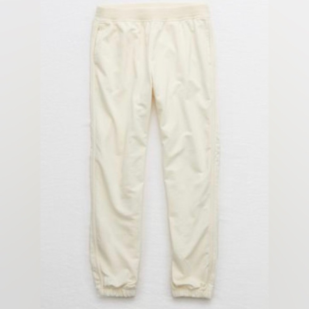 Aerie Sunwashed Desert Jogger | Size Small | Color Empire Cream